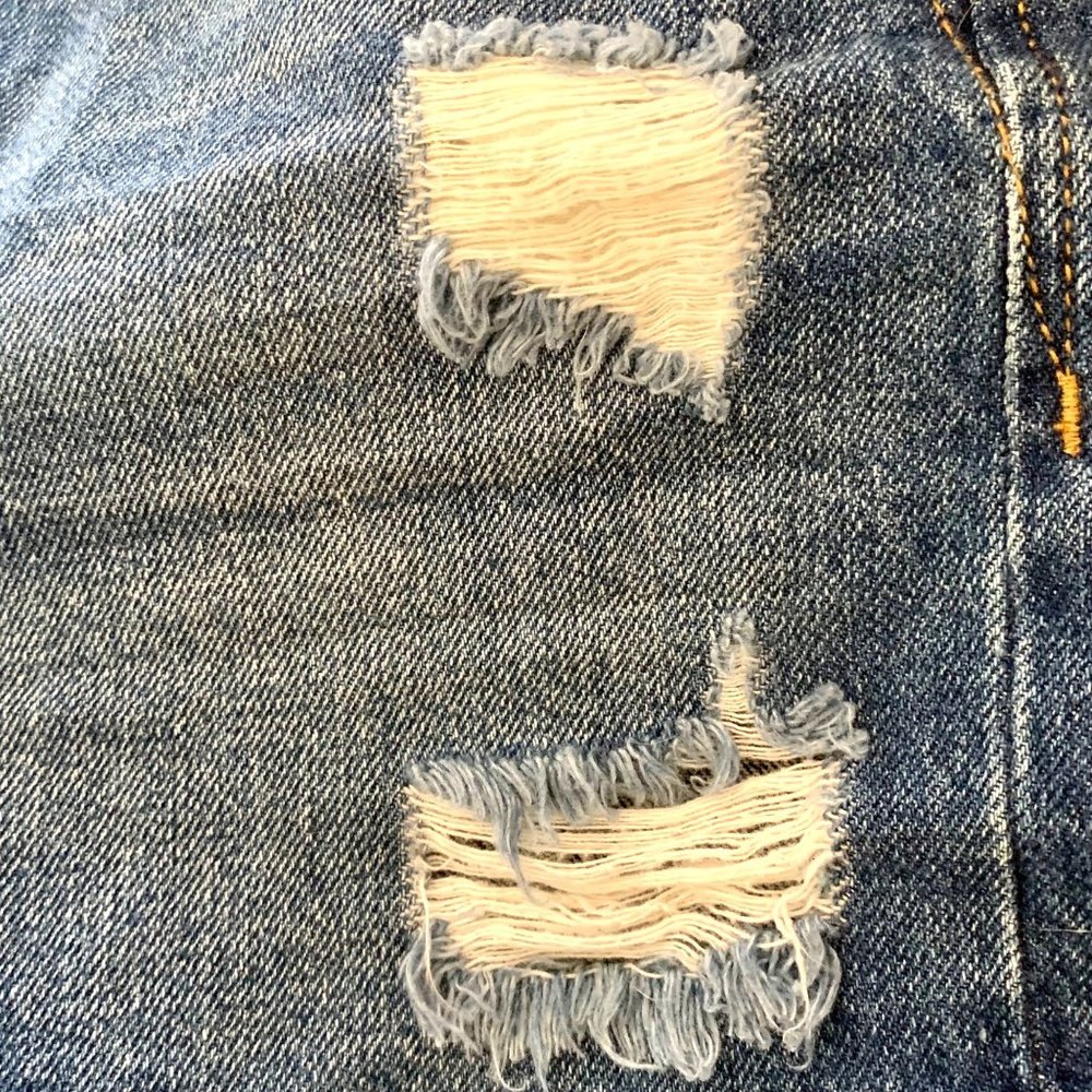 Guilded Intent Buckle High Rise Short Size 26 Distressed Blue Skinny Denim - Picture 6 of 14